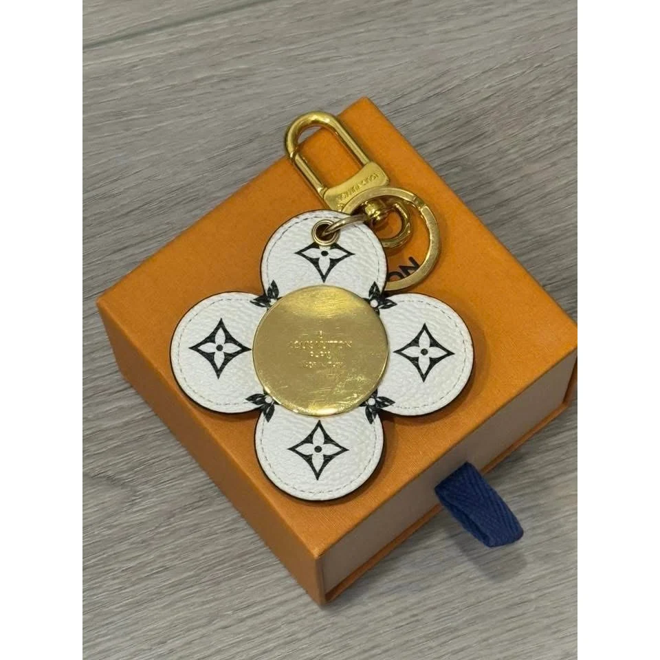 Vivienne Head Bag Charm and Key Holder. - Image 2