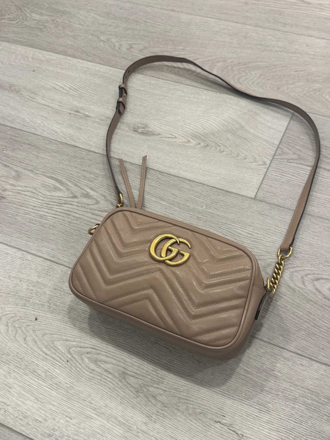 G marmont beige crossbody