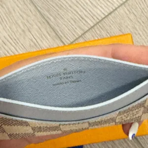 Alternative view of Louis Vuitton Azur Daily Card Holder