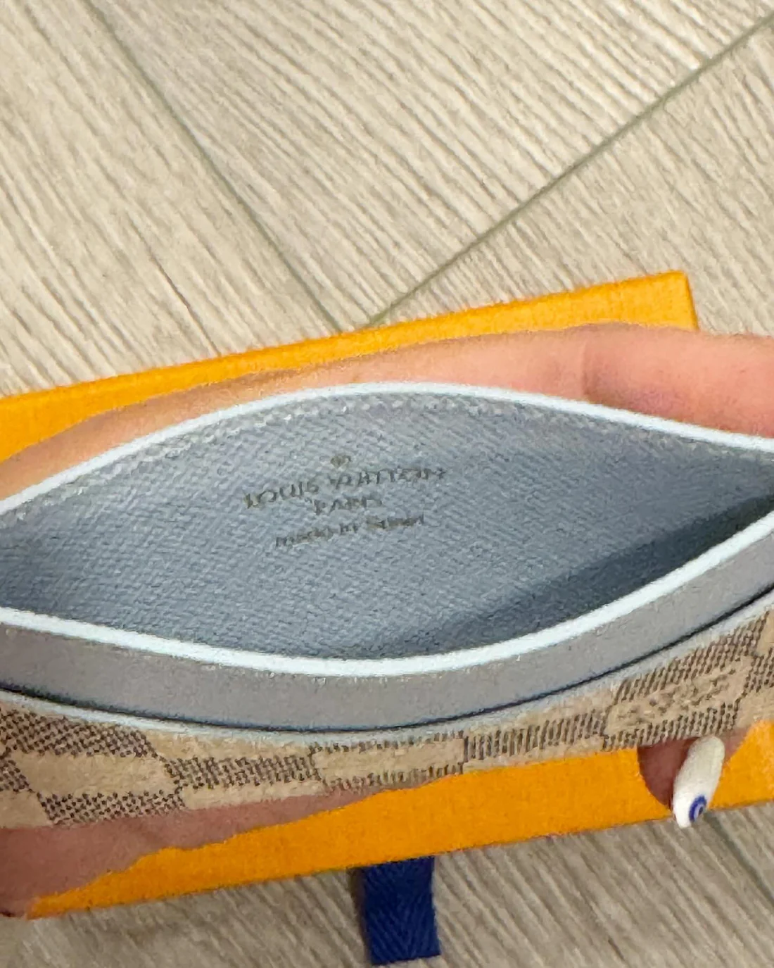 Louis Vuitton Azur Daily Card Holder - Image 2