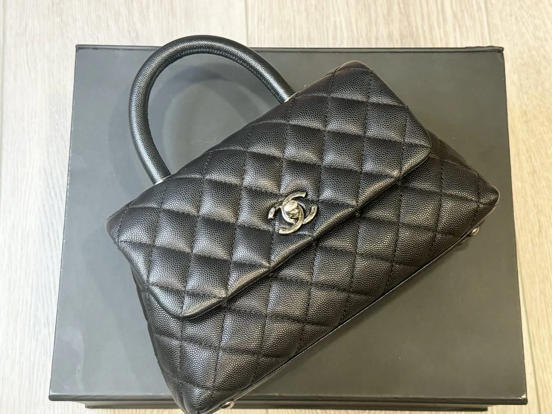 Chanel Two way top handle