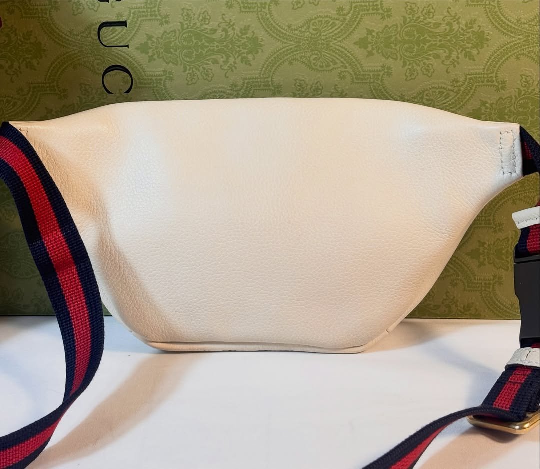Beautiful Logo Bumbag - Image 8