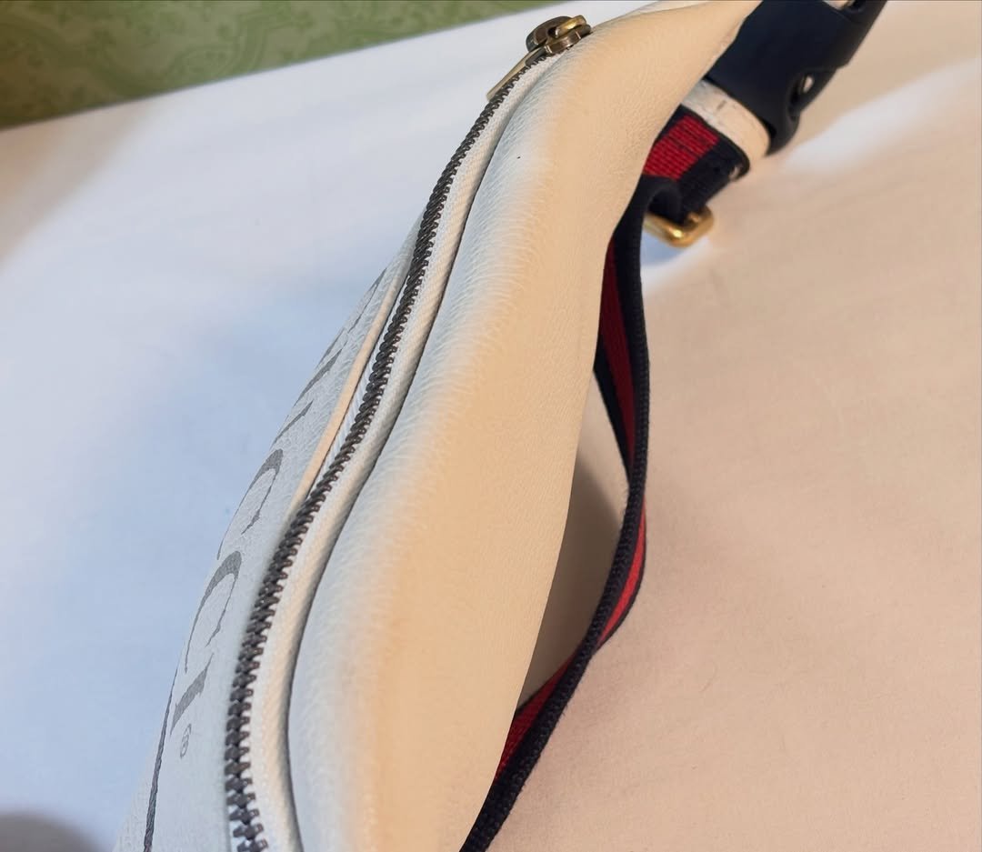 Beautiful Logo Bumbag - Image 5