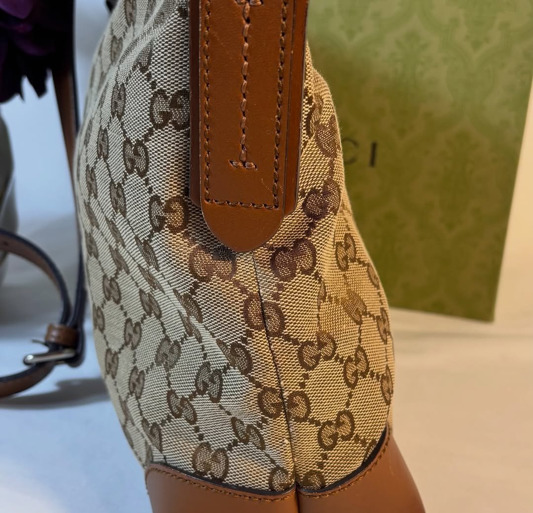 Beautiful Canvas Messenger - Image 7