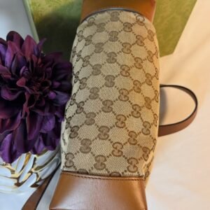 Alternative view of Beautiful Canvas Messenger