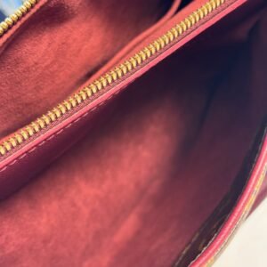Alternative view of Gorgeous Pallas Full MM Raisin