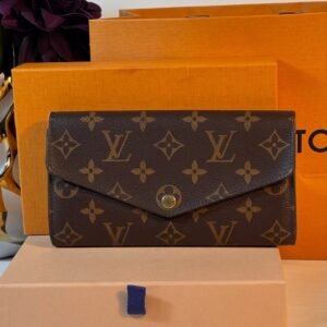 Beautiful Monogram Rose Sarah Wallet