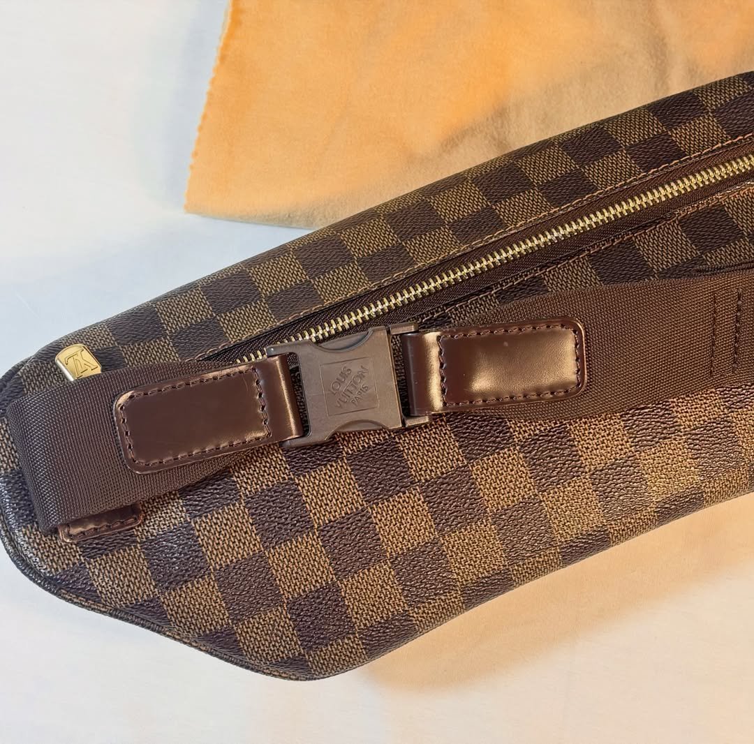 Gorgeous Melville Ebene Bumbag - Image 10