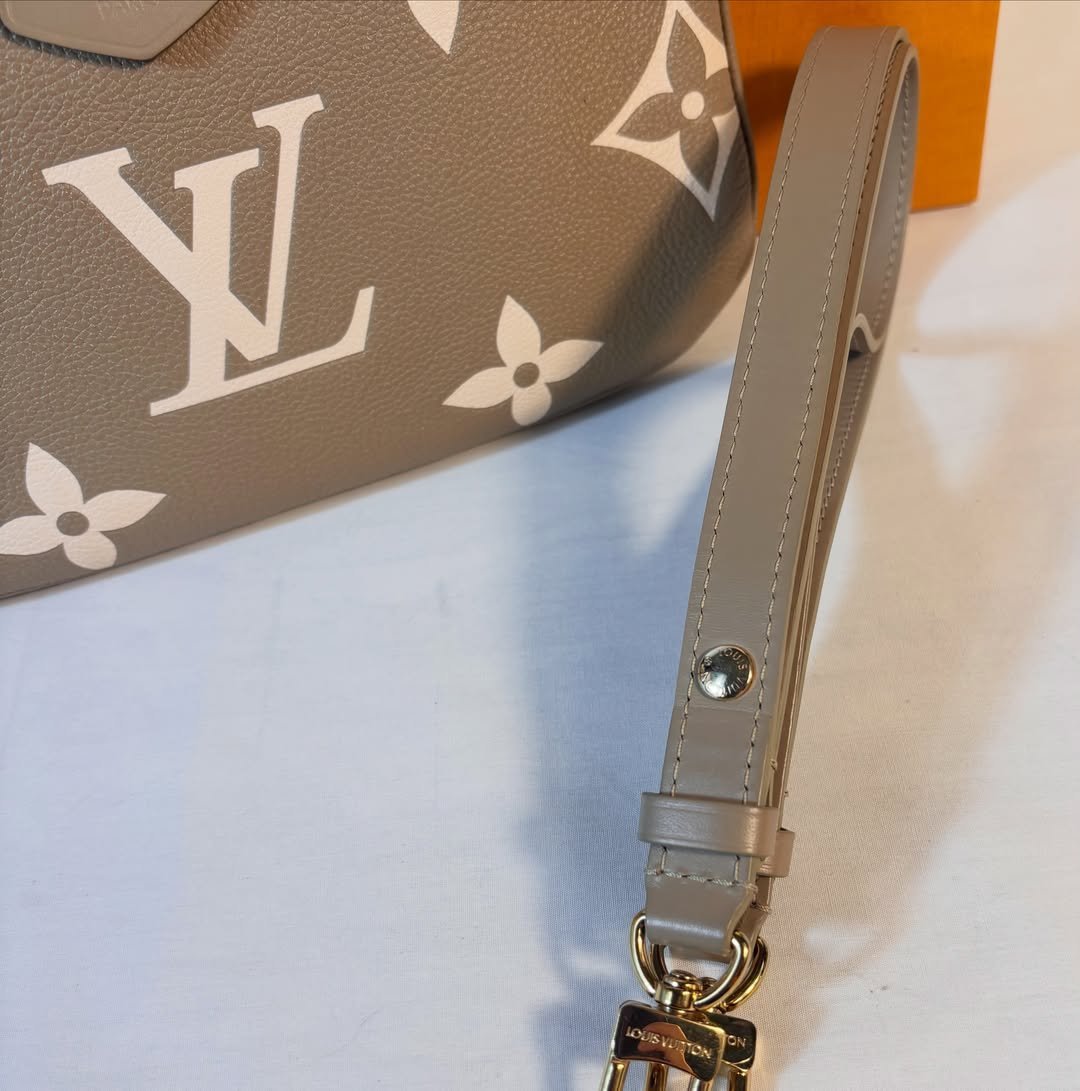 Gorgeous Large Khaki Bicolor Pochette - Image 10