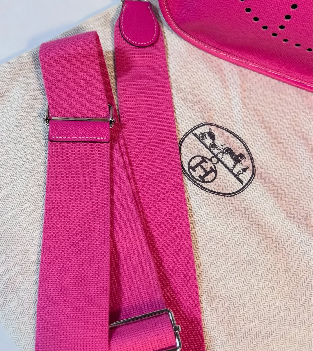 Stunning Evelyne Pm Pink - Image 9