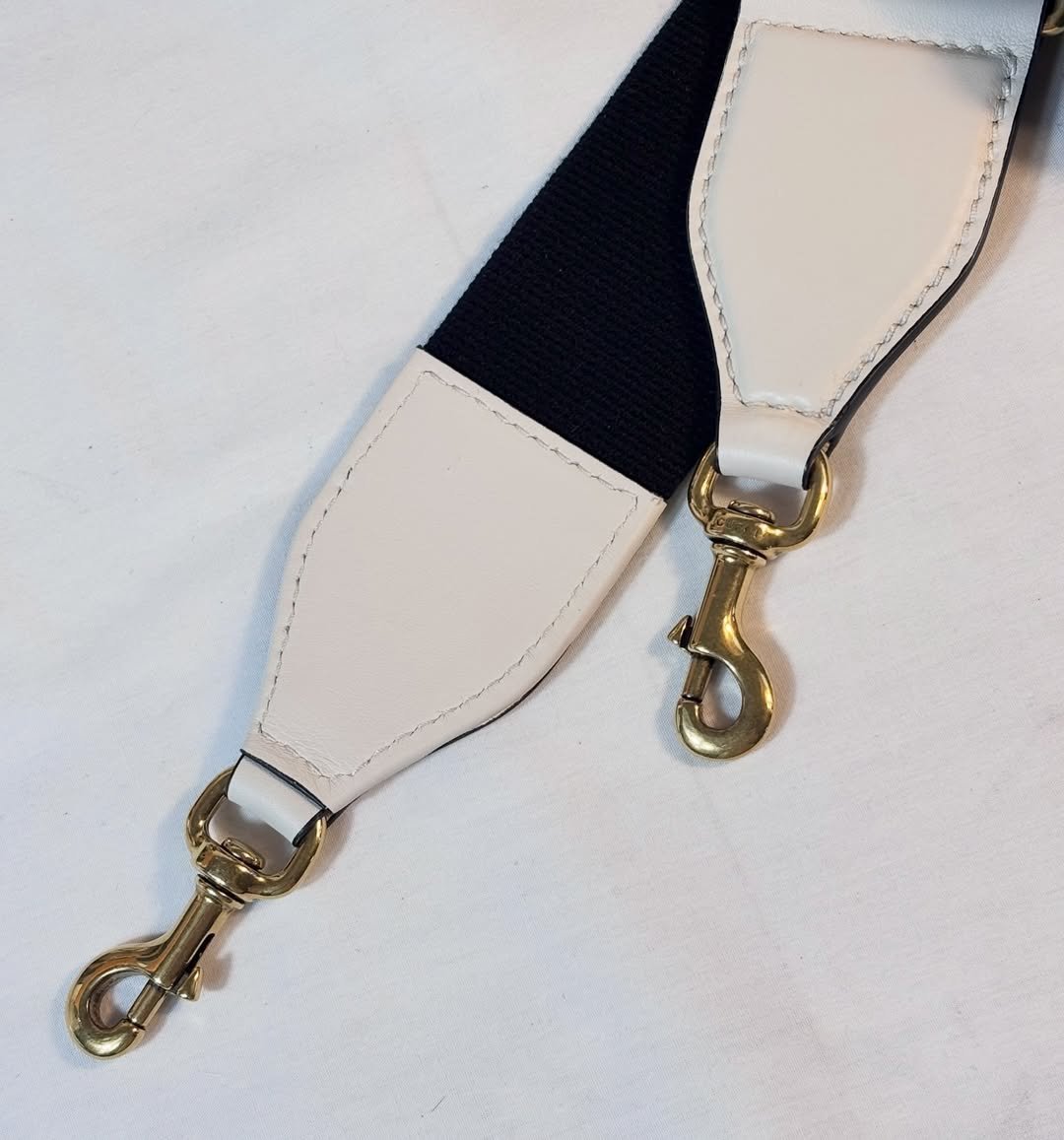 Stunning Ophidia Bauletto Top Handle - Image 8