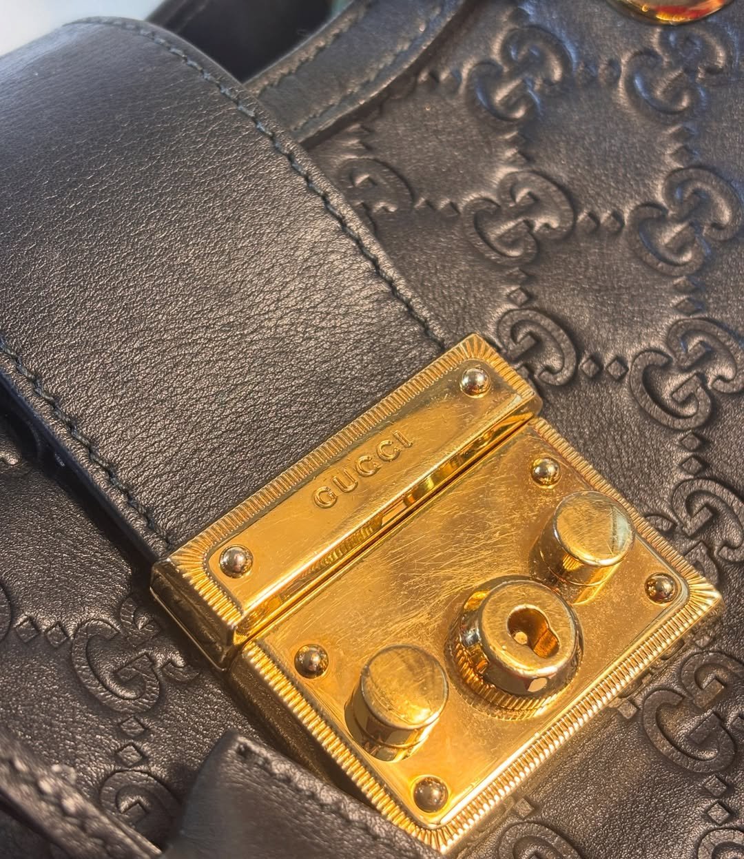 Beautiful Black Guccissima Padlock Tote - Image 10