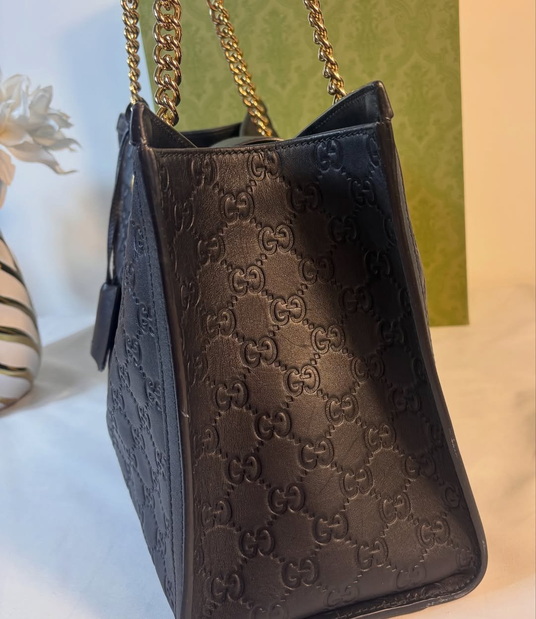 Beautiful Black Guccissima Padlock Tote - Image 3