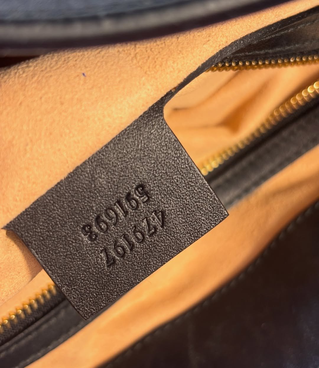 Beautiful Black Guccissima Padlock Tote - Image 6