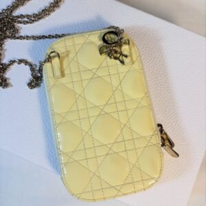 Gorgeous Lady Patent Call’in Phone Holder