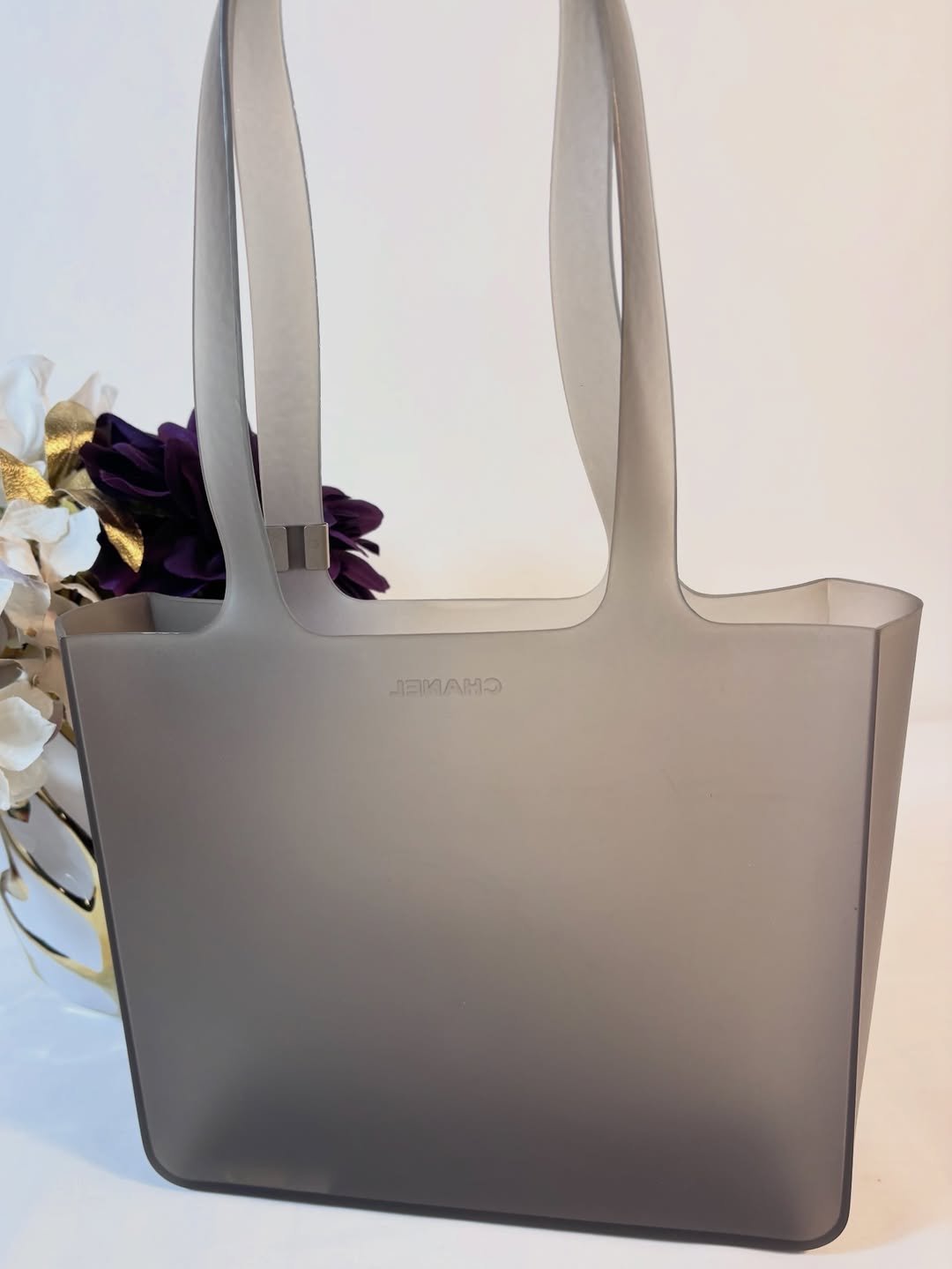 Beautiful Jelly Gray Rubber Tote - Image 4