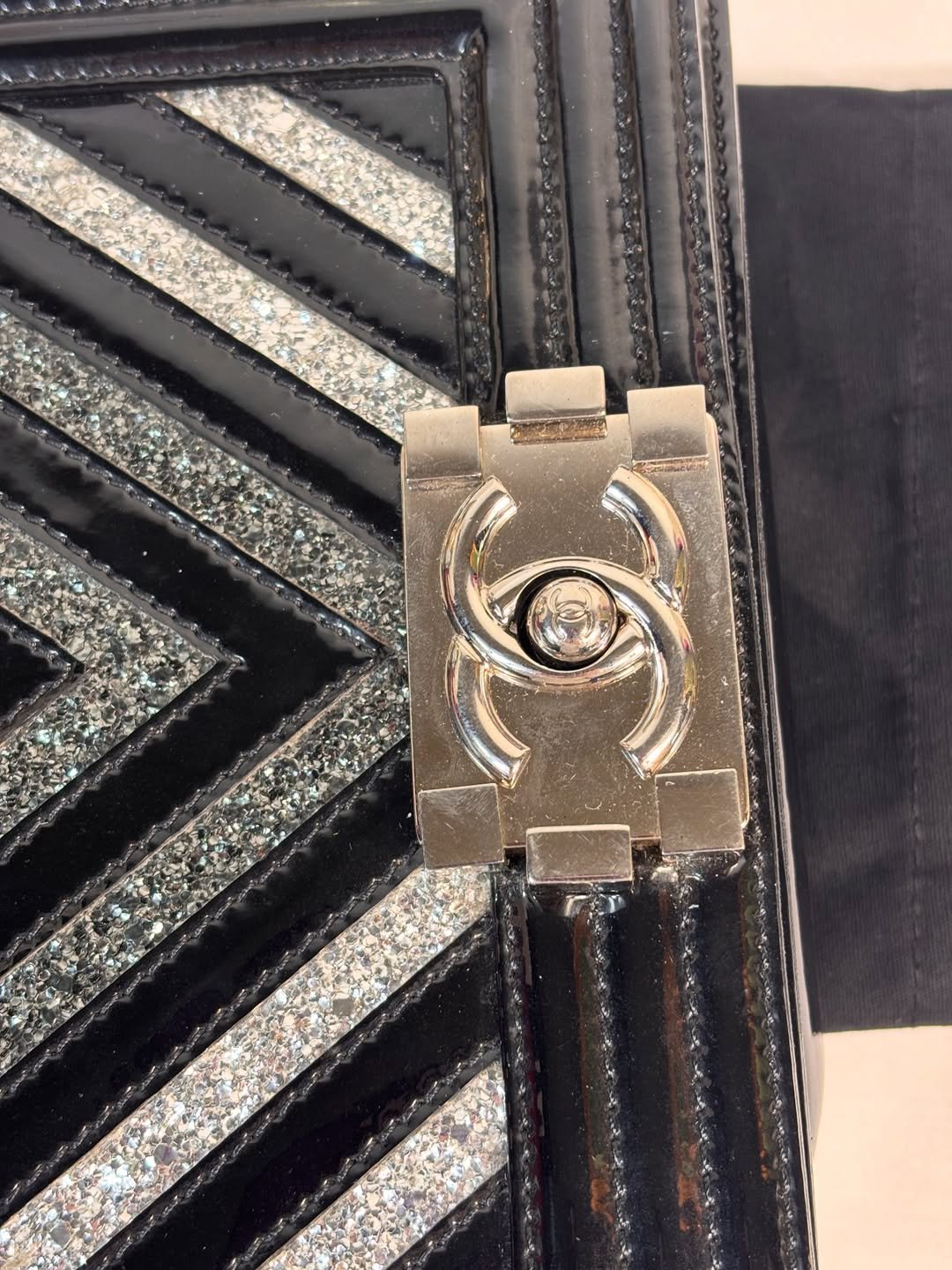 Black Patent Chevron Glitter Boy Bag - Image 6