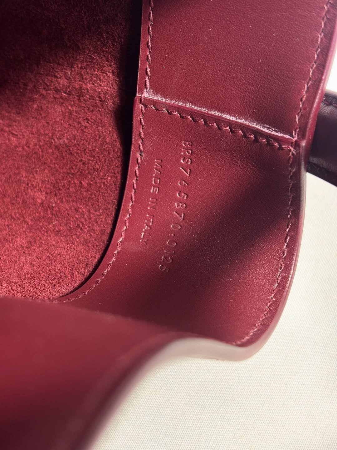 Le 37 Mini Bucket Bag - Image 6