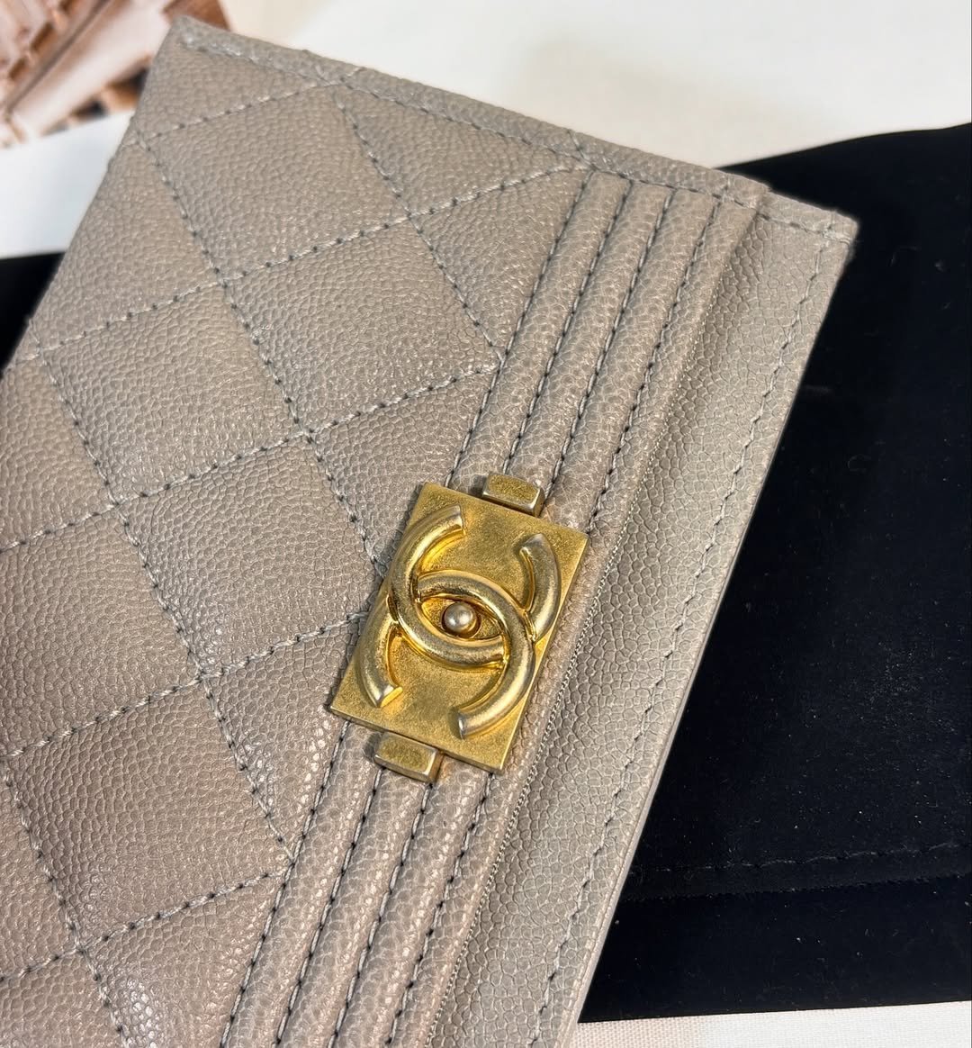 Boy Cardholder Gray Caviar - Image 5