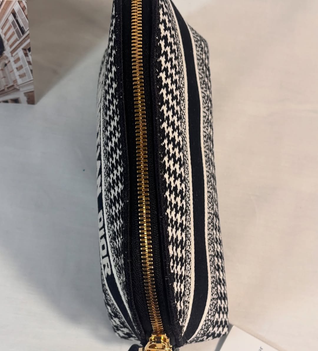 Large Cosmetic Pochette - Image 5