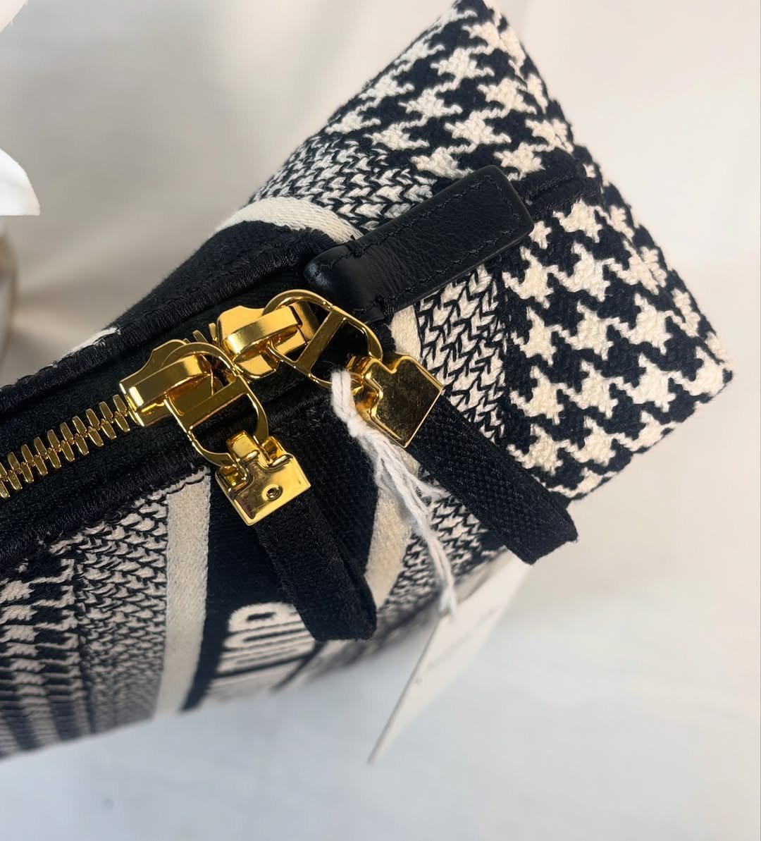 Large Cosmetic Pochette - Image 9