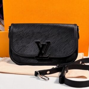 Gorgeous Buci Noir