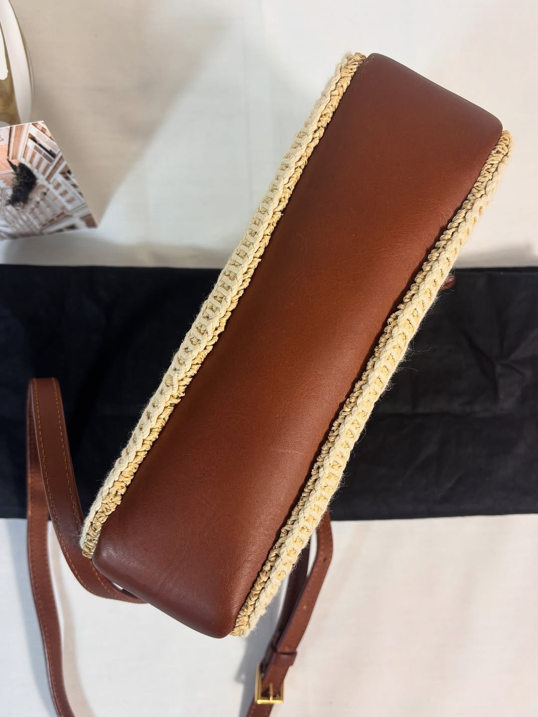 Medium Lou Camera Bag Raffia - Image 2