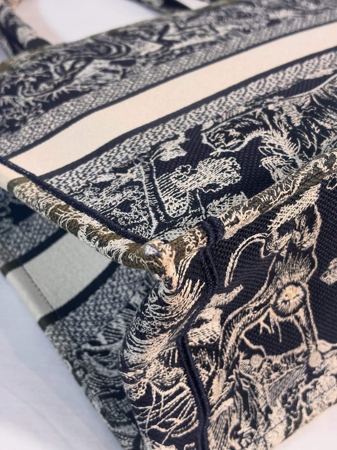 Medium Book Tote - Image 4