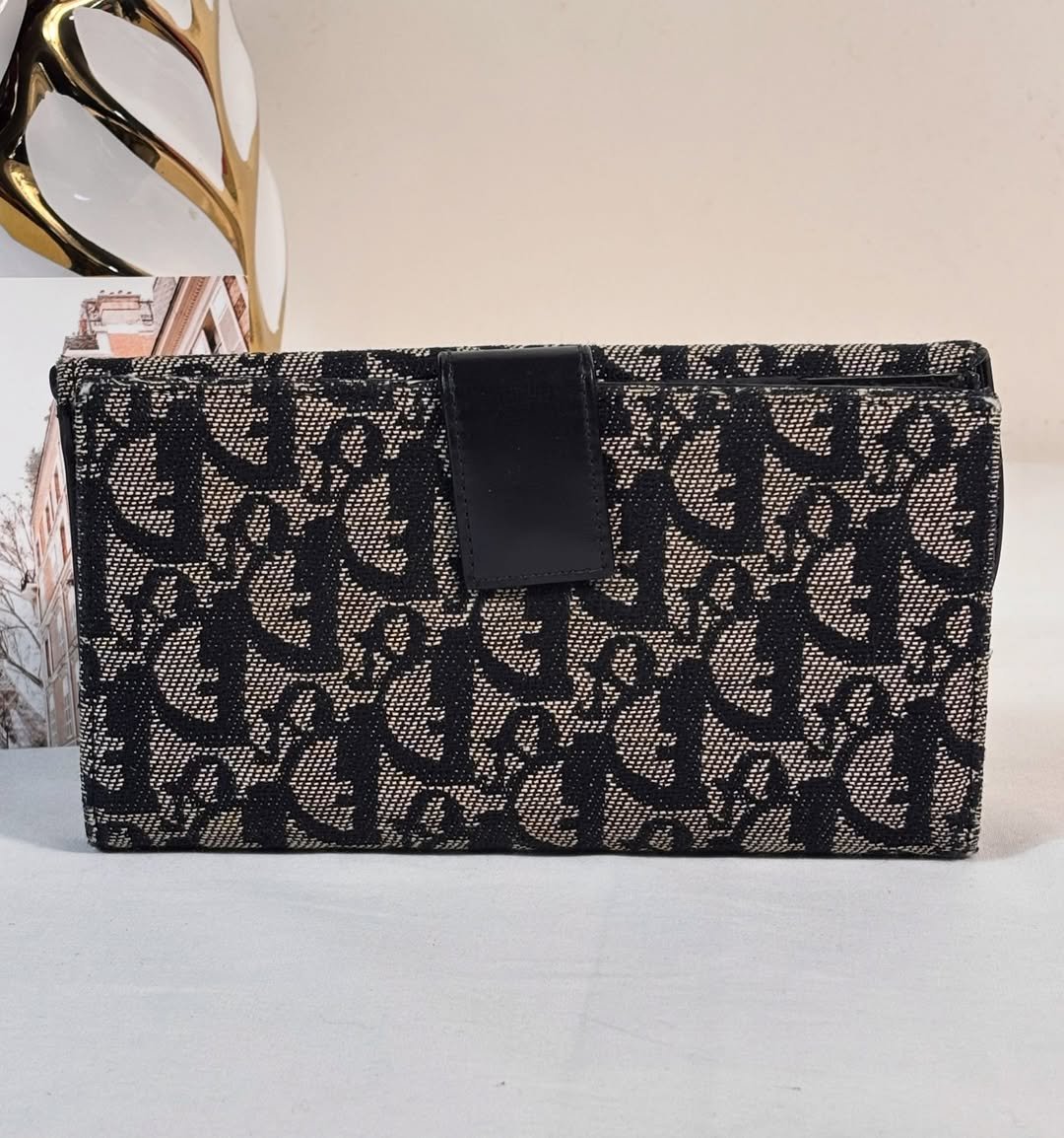 Gorgeous Oblique Saddle Wallet - Image 3